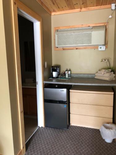 Noble Motel in Moore Falls