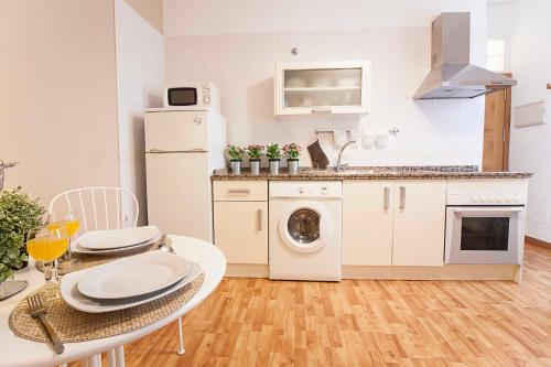 Studio Apartment image 8