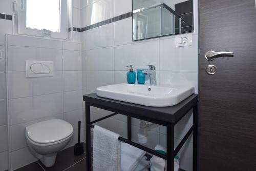 Two Bedroom Apartment with Terrace