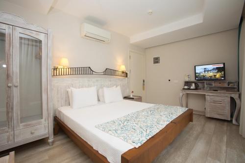 Dedeminn Marina Hotel - image 7