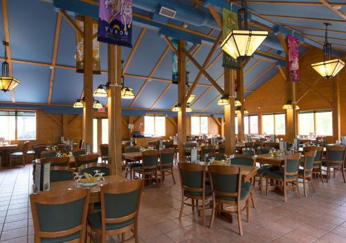 餐廳, 道森城韋斯特馬克酒店 (Westmark Inn Dawson City) in 道森市