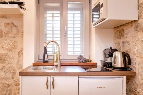 Successus Old Town House - image 4