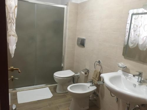 Beauty House - image 3