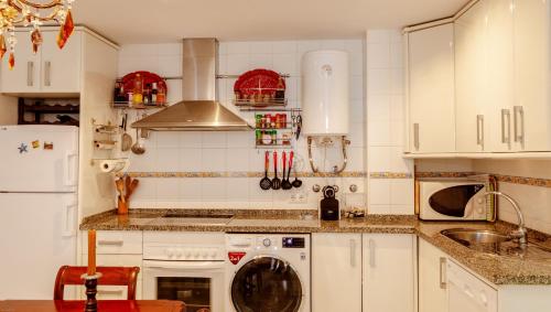  Rota playa Calle Puyana in Rota