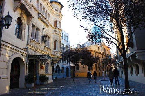 

Plaza Paris Amistar