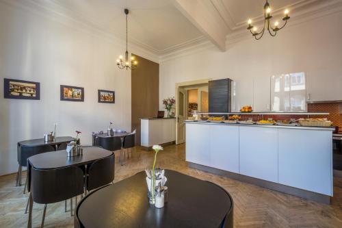 Food and beverages, Royal Road Residence near Lesser Town