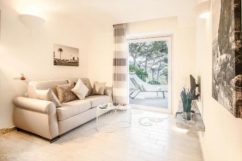 Apartment with Sea View image 10