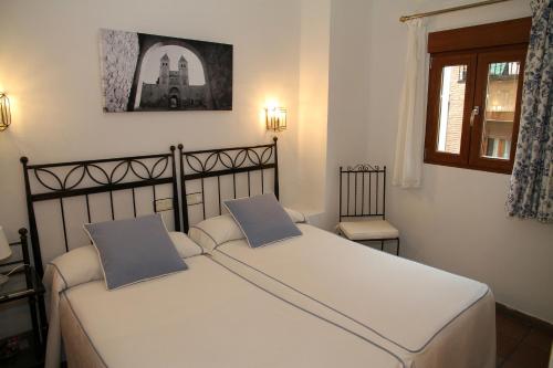 Hostal la posada de Zocodover - image 7