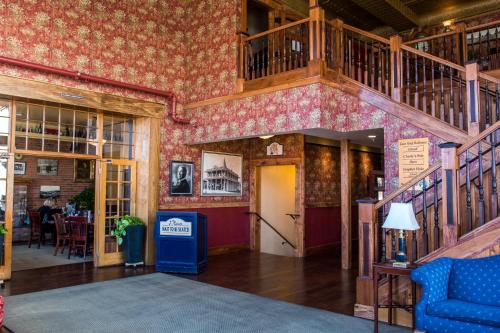 Weatherford Hotel 5