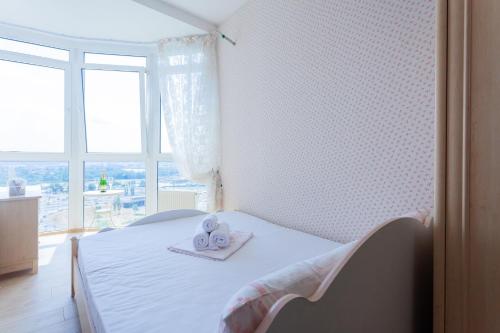 Stylish views Apartments in the parasol. Parus .Obolonskaya embankment - image 3