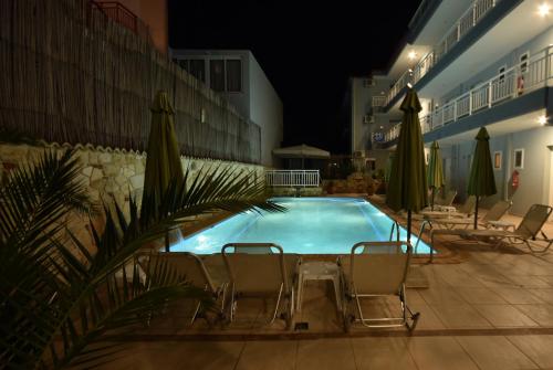 Kiwi Hotel Hotel de charme Metókhion Patriotikón