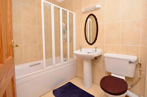 Cottage 236 Roundstone - image 2