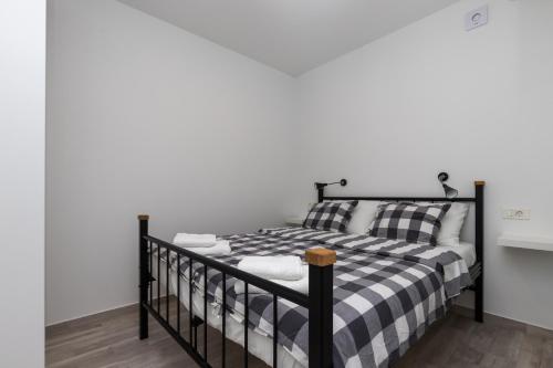 Superior One-Bedroom Apartment with Terrace