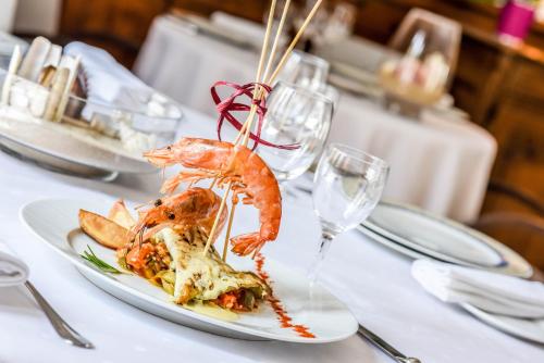 Logis Hotel & Restaurant Bergeret Sport - 식음료(F&B)
