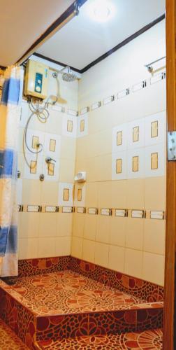 Standard Double Room image 10