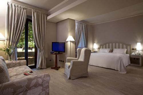 Grand Hotel Baia Verde - image 7