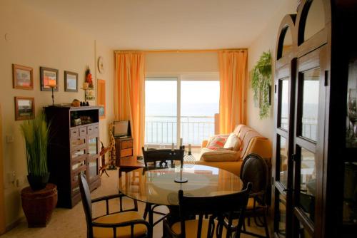 Suitur apartamento frente a la playa fuengirola - image 5