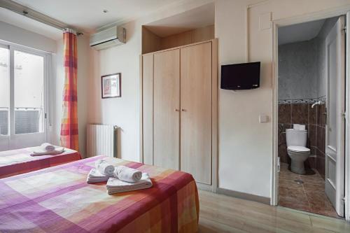 Hostal Inter Plaza Mayor - image 13