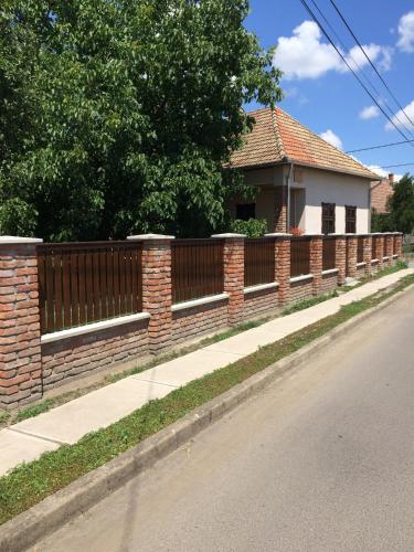  Borostyánház in Poroszló