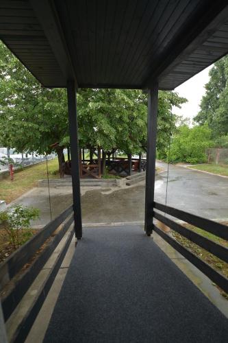 貝爾格勒 Guesthouse Duga 2星级 酒店 泳池