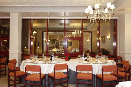 ห้องอาหาร, Hotel Mari Carmen in กัวดิกซ์