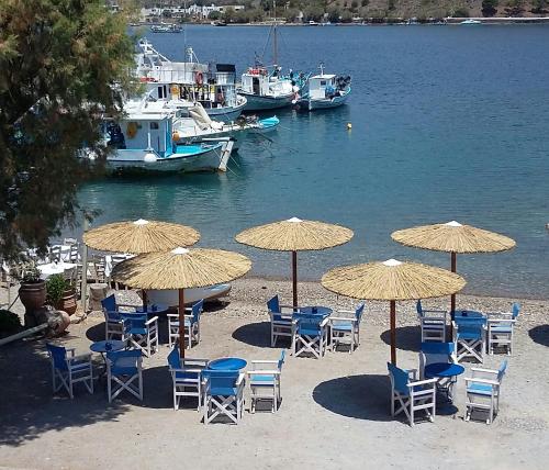 Strand, Delfini Hotel in Patmos