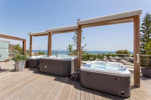 Hot tub, Georgioupolis Beach Hotel in Krionerida