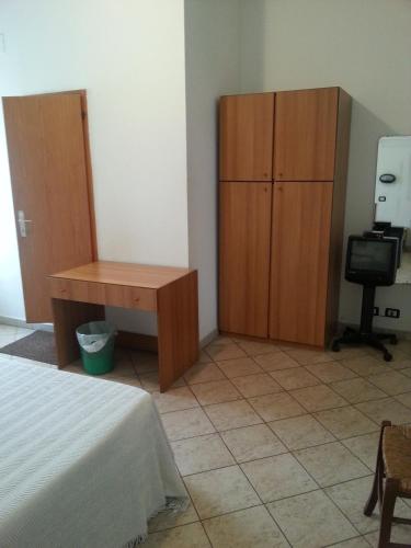 Hotel Dora Room Type - Triple Room