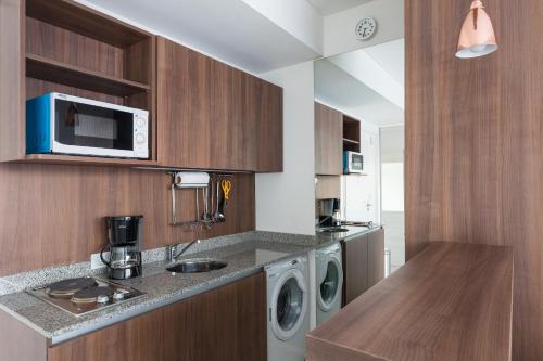 Apartment with Balcony image 10