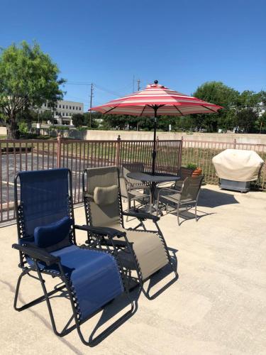 Windcrest Inn and Suites