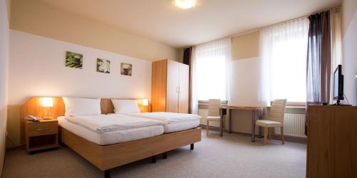 Hotel Rhein-Ahr 1.8km von Dattenberg entfernt