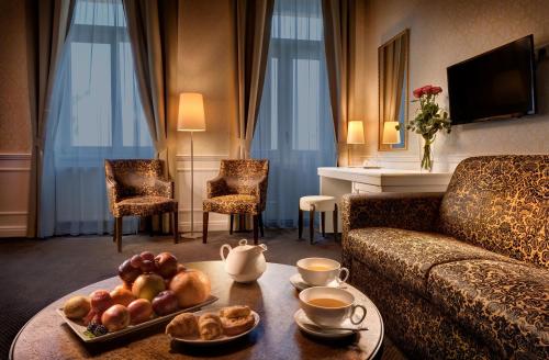 Deluxe Room with Extra Bed