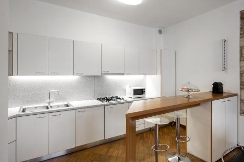 Flats4Rent Casa Sailù - image 4