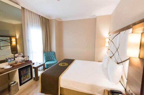 The Grand Mira Hotel - image 7