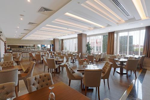 Restaurant, The Grand Mira Business Hotel in Kartal