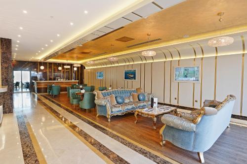 Bar/lounge, The Grand Mira Business Hotel in Kartal