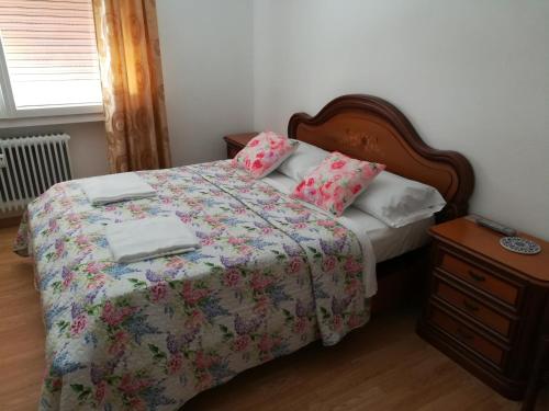 Triple room, basic, shared bathroom