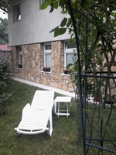 Modern&Cozy Bosnian house with GARDEN+FREE parking - image 2
