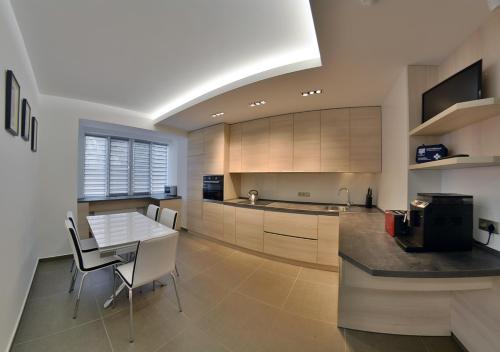 Apartment OneClickRent_04 - Smart House - image 4