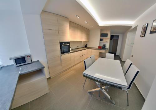 Apartment OneClickRent_04 - Smart House - image 12