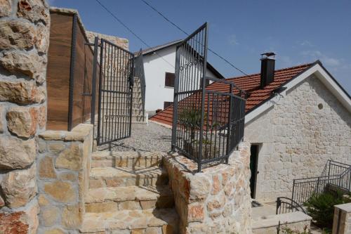 Stone Pearl - image 9