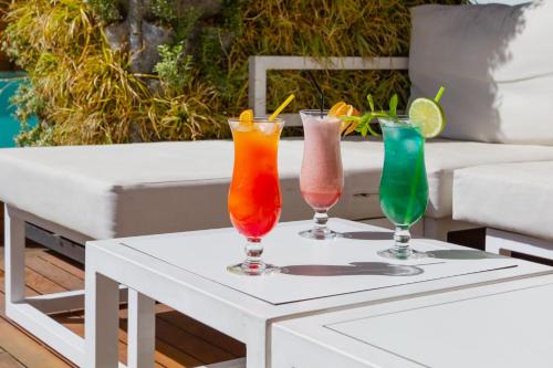 149093706 Hotel Well and Come Barcelona