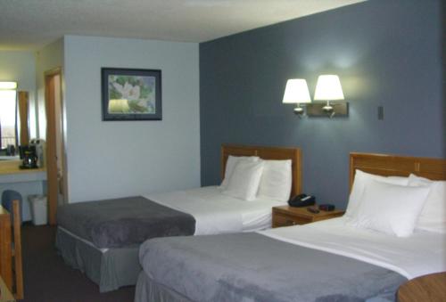 Quail's Nest Inn & Suites