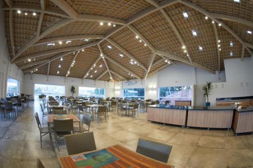 餐廳, Resort do Lago by WAM Experience in 阿爾托達波阿維斯塔住宅區
