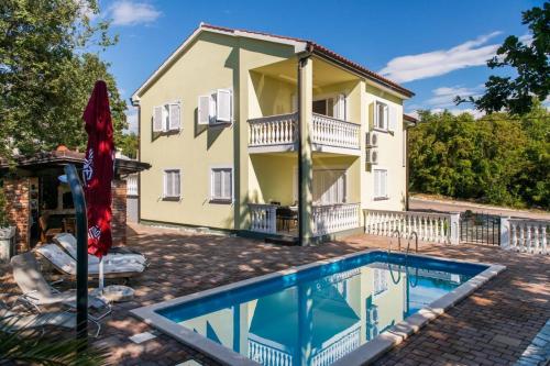 FEWO Villa Adria in บารุซิซี