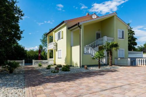 Létesítmények, FEWO Villa Adria in Barusici