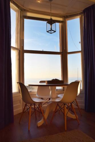 Awel Mor 3 Luxury Apartment - image 7