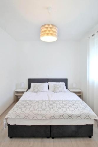 Bacan Family Apartments - image 3