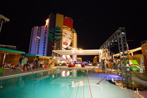 Plaza Hotel & Casino image 28