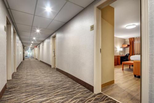 Canadas Best Value Inn-Richmond Hill